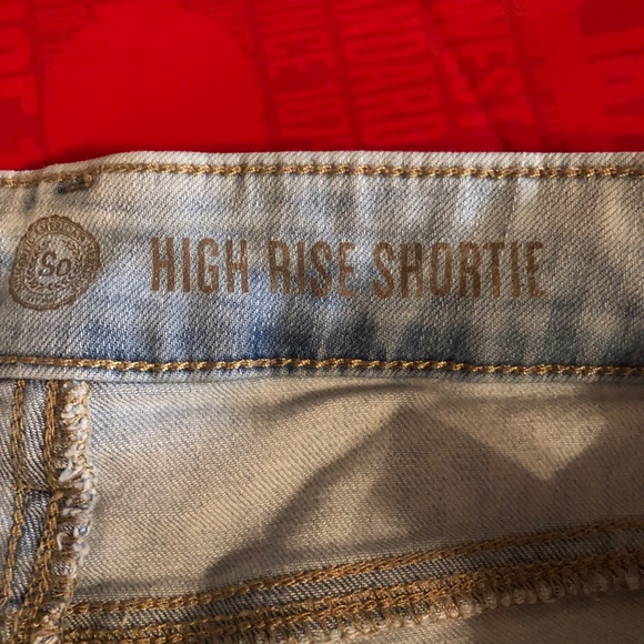 Women’s high rise shorts - Picture 4 of 4